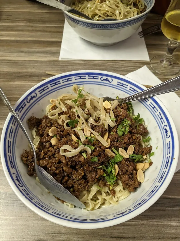 Nouilles Dan Dan Au Porc